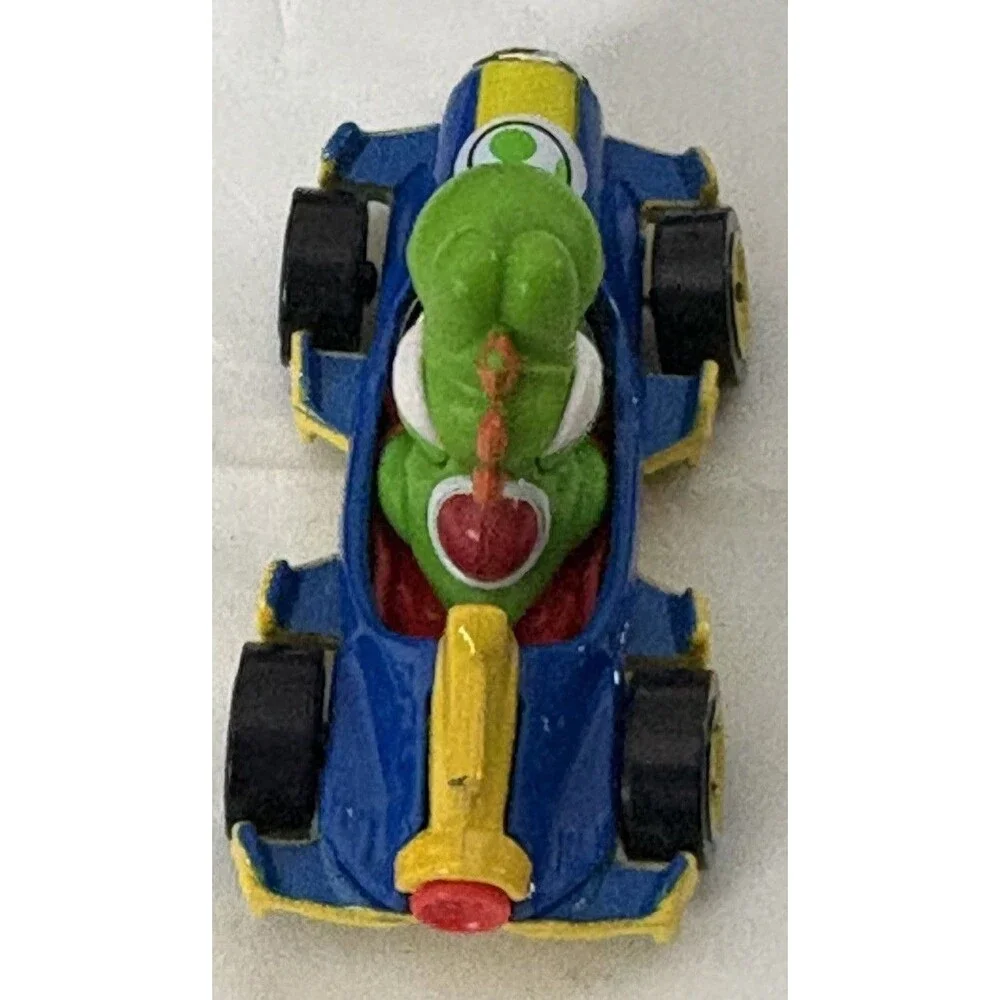 Hot Wheels Mario Kart Yoshi